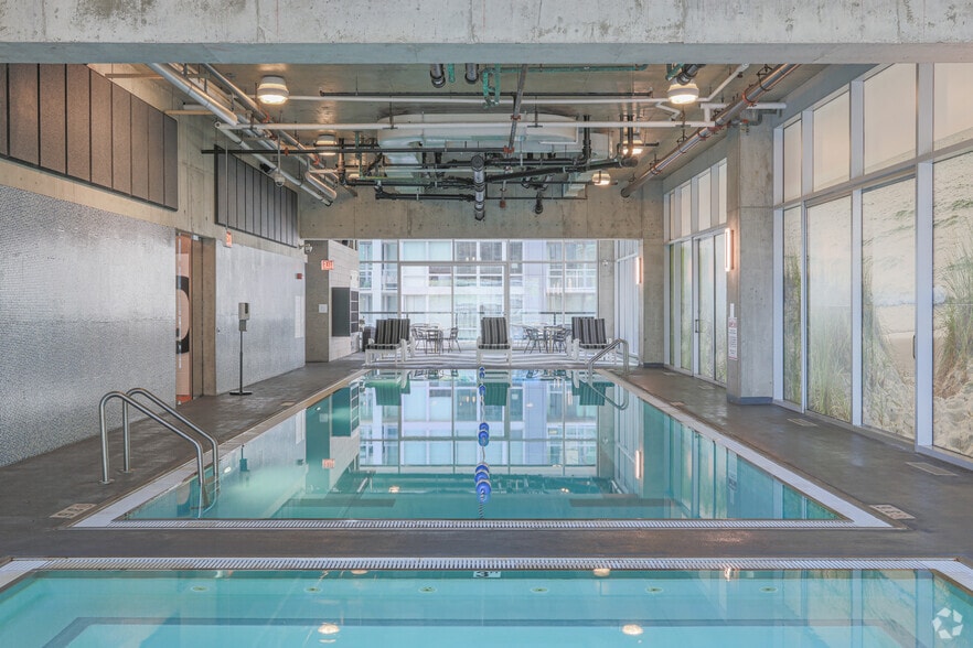 More Photos Of 200 E Illinois St, Chicago Apartments For Sale