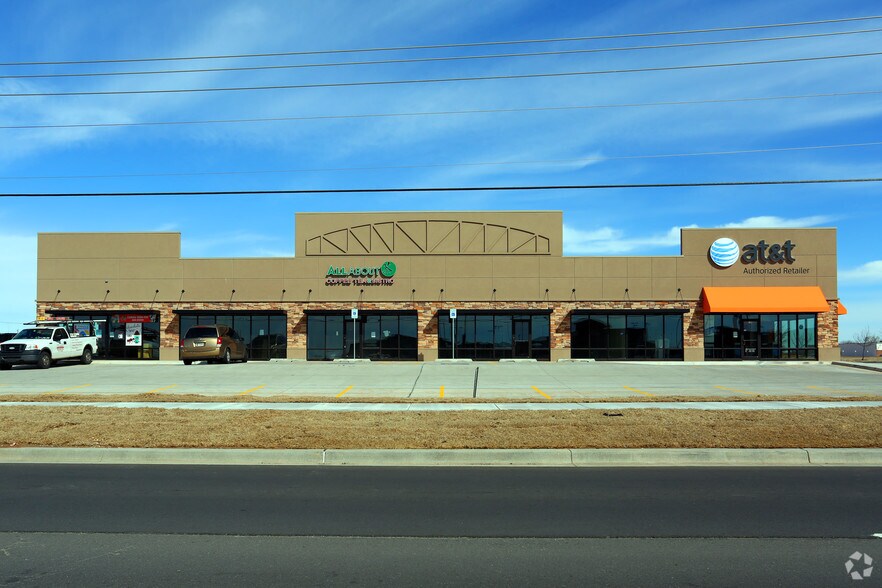 More Photos Of 761 SW 19th St, Moore General Retail For Sale