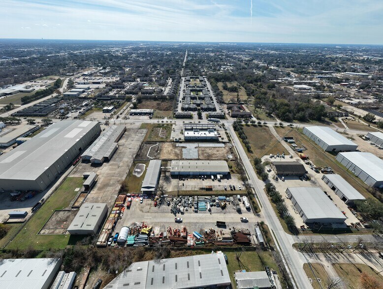 More Photos Of 2077 Magnolia Dr, Pasadena Industrial For Sale