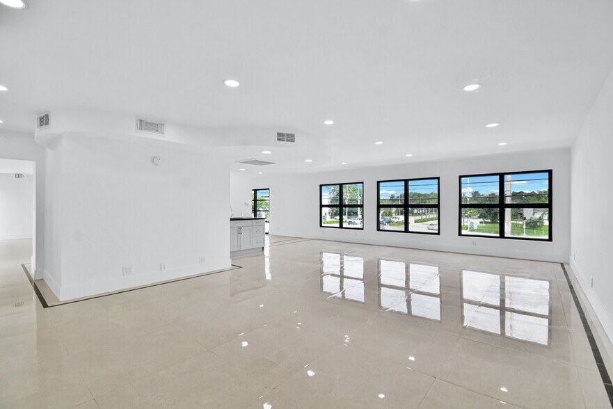 More Photos Of 2990 Griffin Rd, Fort Lauderdale Storefront Retail Office For Sale