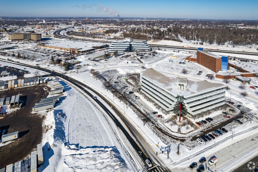 More Photos Of 3433 NE Broadway St, Minneapolis Office For Lease