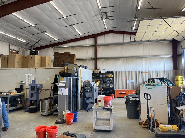 More Photos Of 2011 Hagen Rd, Richland Manufacturing For Sale