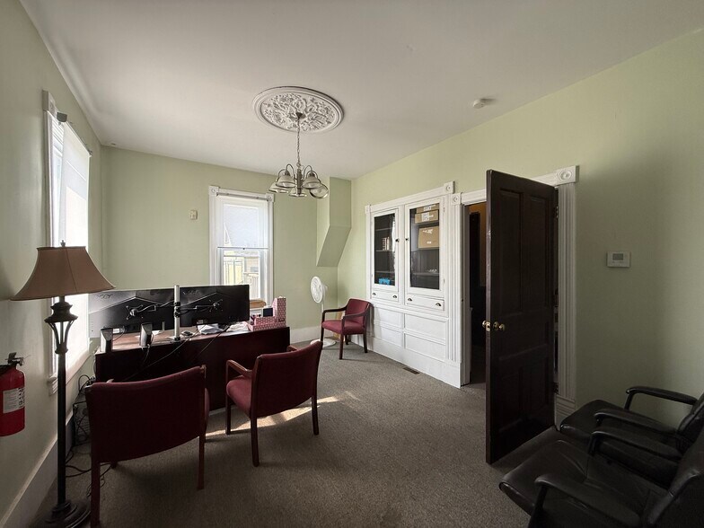 More Photos Of 34905 E Michigan Ave, Wayne Office For Sale