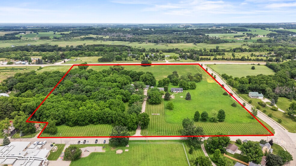 More Photos Of 540 North St, Green Lake Storefront Retail Residential For Sale