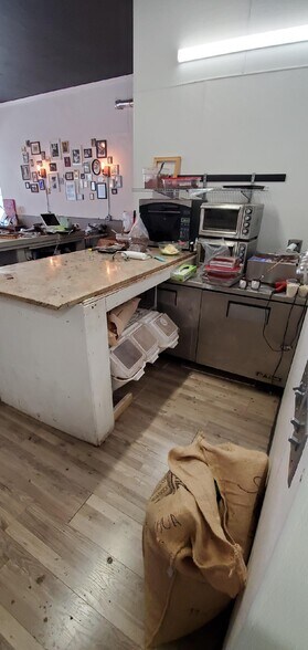 More Photos Of 1624 W University Ave, Muncie Restaurant For Lease