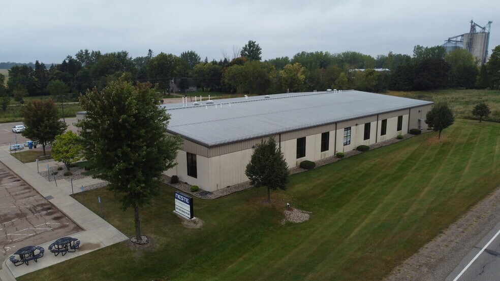 More Photos Of 1150 5th Ave SE, Hutchinson Office For Lease