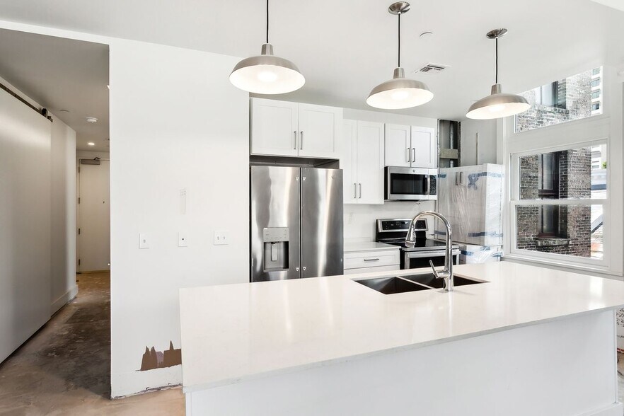 More Photos Of 535-537 Iberville St, New Orleans Apartments For Sale