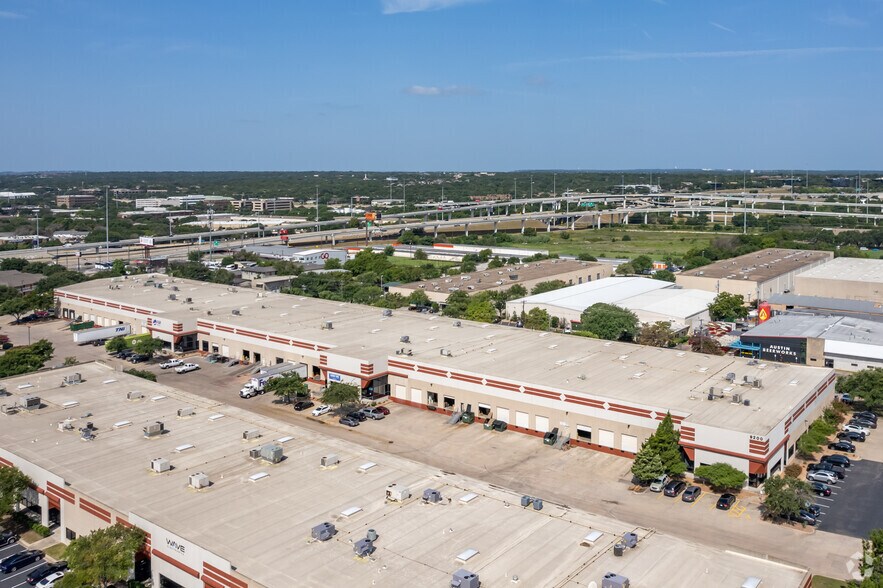 More Photos Of 9200 Waterford Centre Blvd, Austin Distribution For Lease
