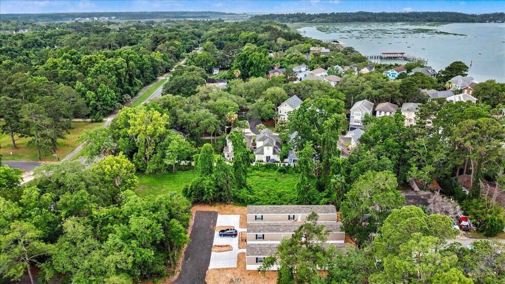 More Photos Of 120 Red Fox Mnr, Hilton Head Island Multifamily For Sale