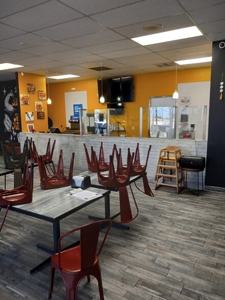 More Photos Of 641 N Main St, Corona Freestanding For Lease