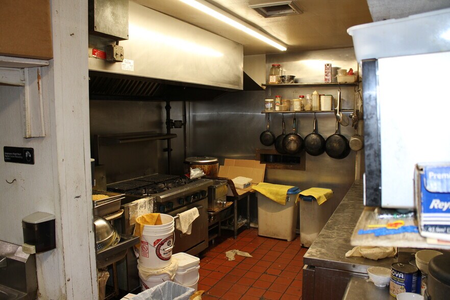 More Photos Of 1550-1560 State Road 436, Winter Park Restaurant For Lease