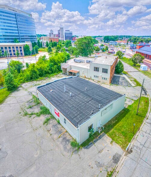 More Photos Of 409 Hupp Ave, Jackson Flex For Sale