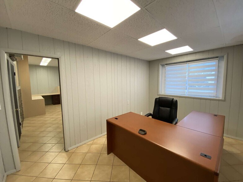 More Photos Of 3920 Wesley Ter, Schiller Park Industrial For Sale