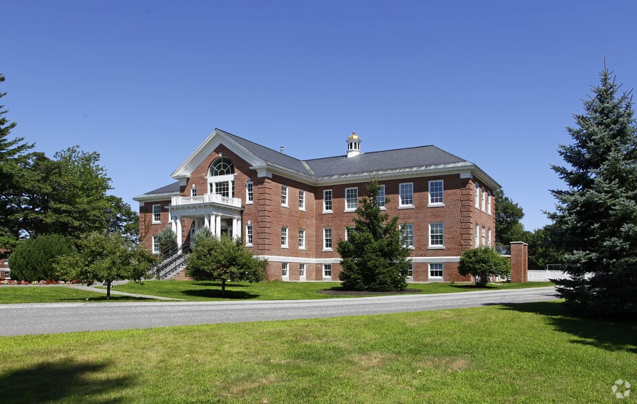 More Photos Of 60 Pineland Dr, New Gloucester Unknown For Lease