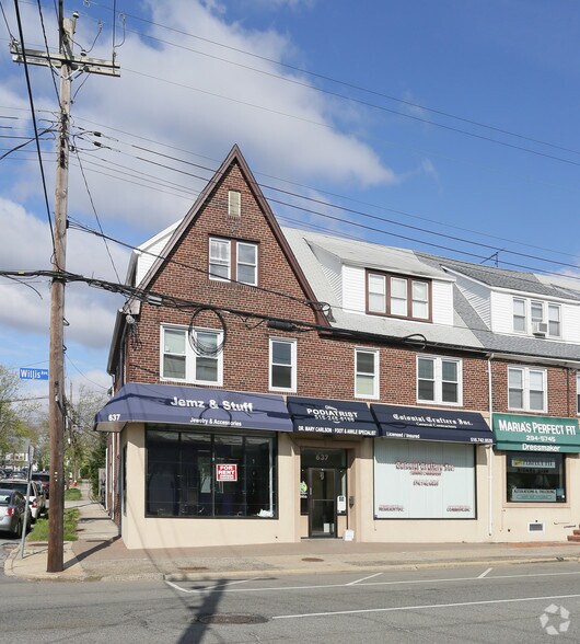 More Photos Of 637 Willis Ave, Williston Park Storefront Retail Office For Lease