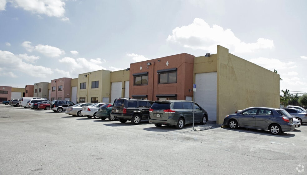 More Photos Of 1671 W 38th Pl, Hialeah Light Distribution For Sale