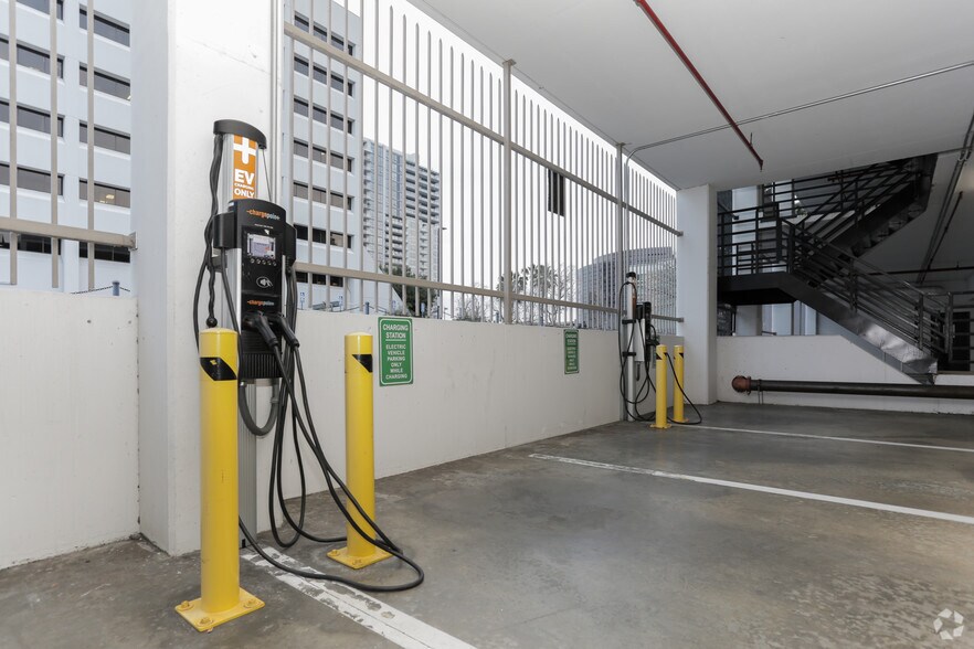 More Photos Of 5 Hutton Centre Dr, Santa Ana Unknown For Lease