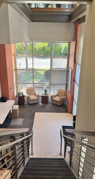 More Photos Of 450-452 Ferguson Dr, Mountain View Office For Sale