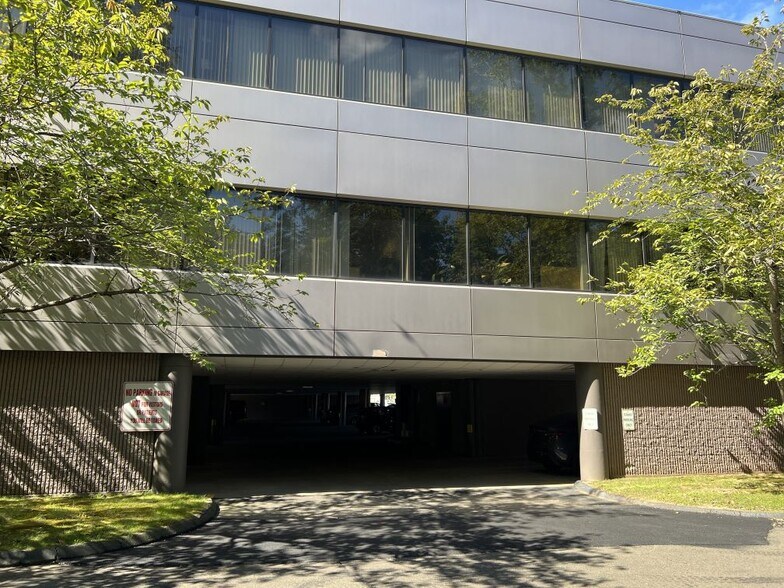 More Photos Of 500 E Main St, Branford Medical For Lease