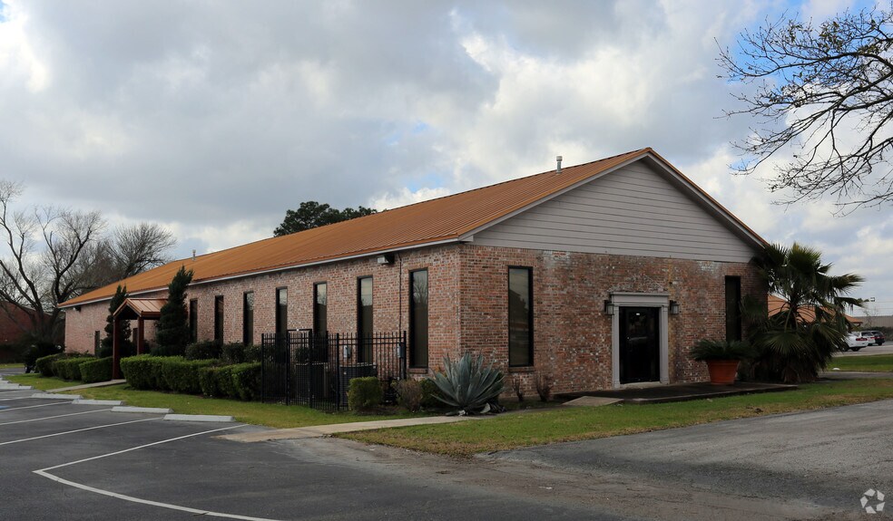More Photos Of 112 Bammel Westfield Rd, Houston Medical For Sale