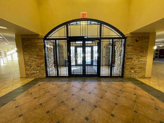 More Photos Of 903 N 129th Infantry Dr, Joliet Medical For Sale