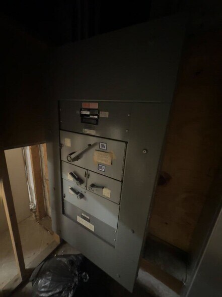 More Photos Of 5001 S Hermitage Ave, Chicago Religious Facility For Sale