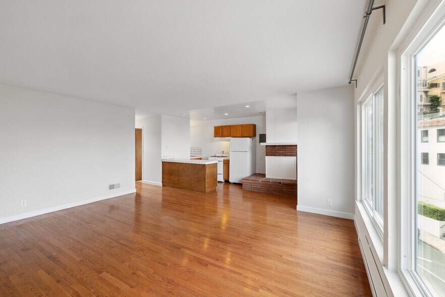 More Photos Of 278 States St, San Francisco Apartments For Sale