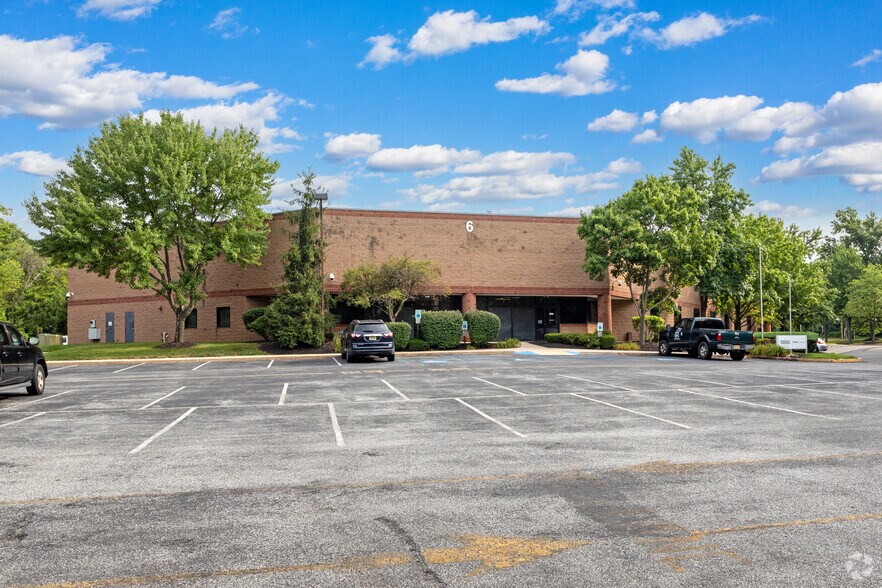 More Photos Of 6 Terri Ln, Burlington Light Distribution For Lease