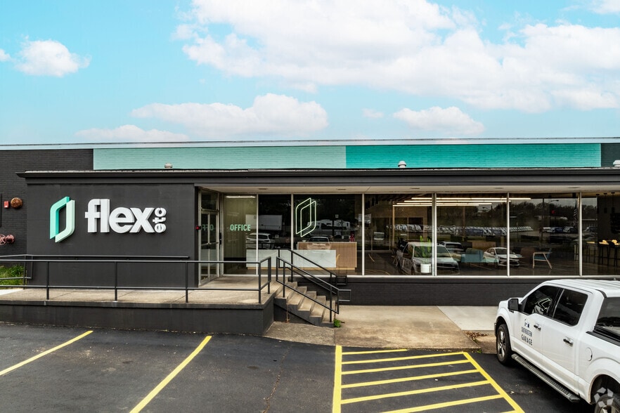 More Photos Of 1133 Polk Ave, Nashville Light Distribution For Lease