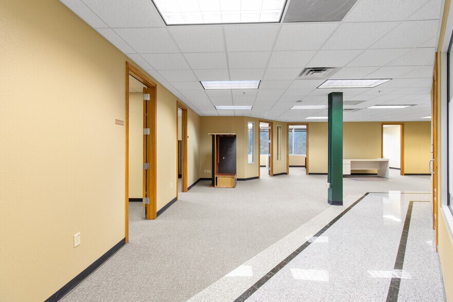 More Photos Of 1920 W Villa Maria Rd, Bryan Medical For Lease