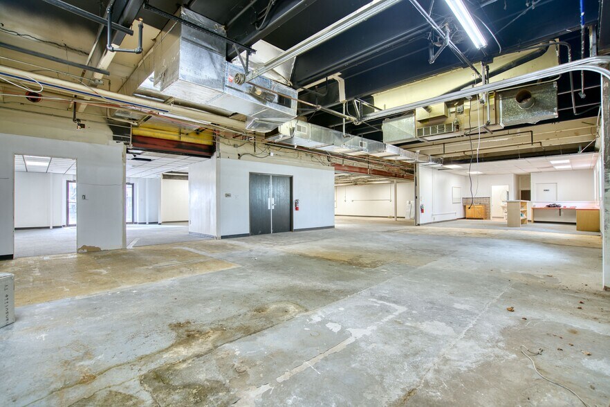More Photos Of 555 Alter St, Broomfield Service For Lease