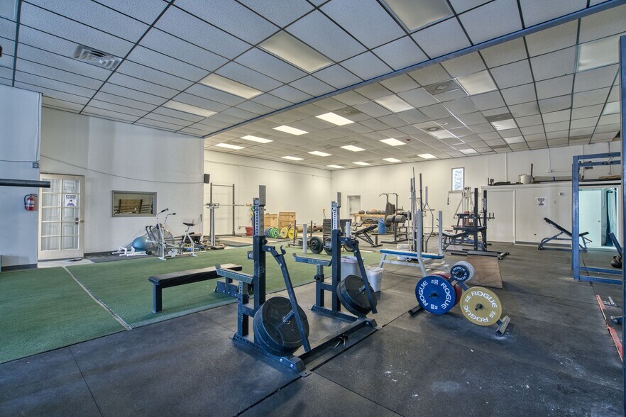 More Photos Of 5565 Arapahoe Ave, Boulder Flex For Lease