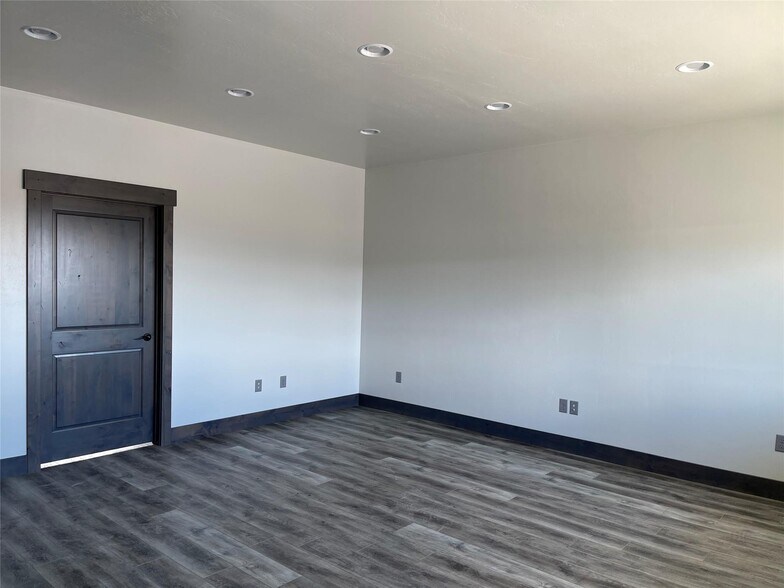 More Photos Of 7099 Two Smokes Way, Missoula Specialty For Sale