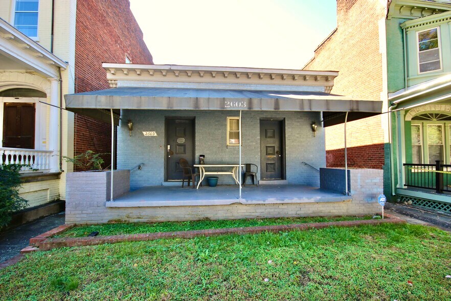 Primary Photo Of 2603 W Grace St, Richmond Flex For Sale