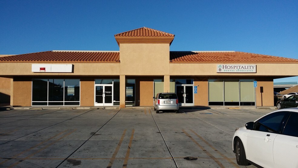 More Photos Of 12053 Mariposa Rd, Hesperia Freestanding For Lease