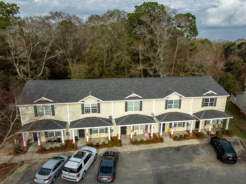 More Photos Of 615 Glade Fern Way, Tifton Apartments For Sale