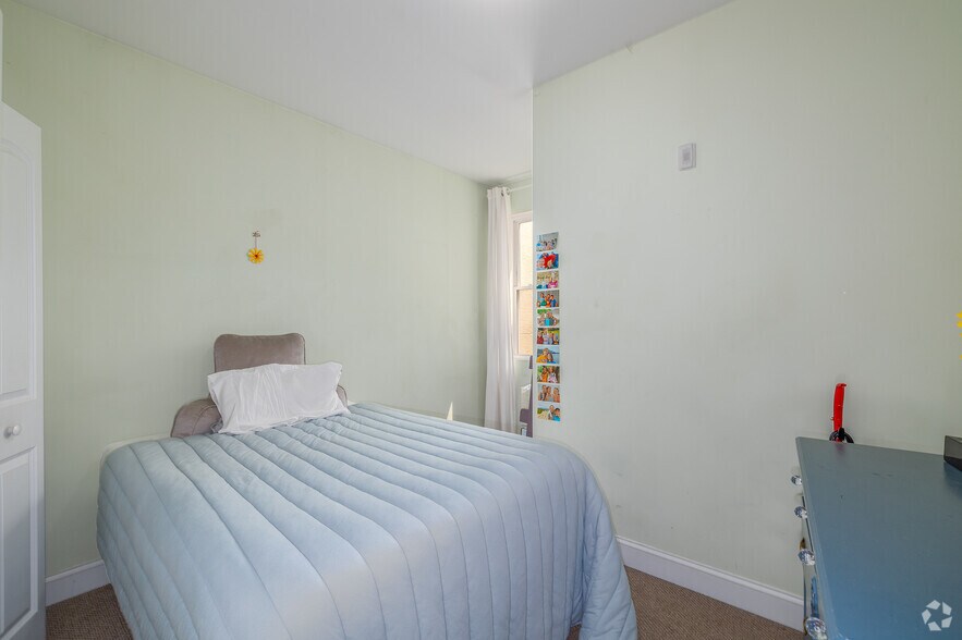 More Photos Of 327 N 40th St, Philadelphia Apartments For Sale