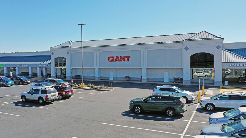 More Photos Of 870 N US Highway 15 N., Dillsburg Unknown For Lease