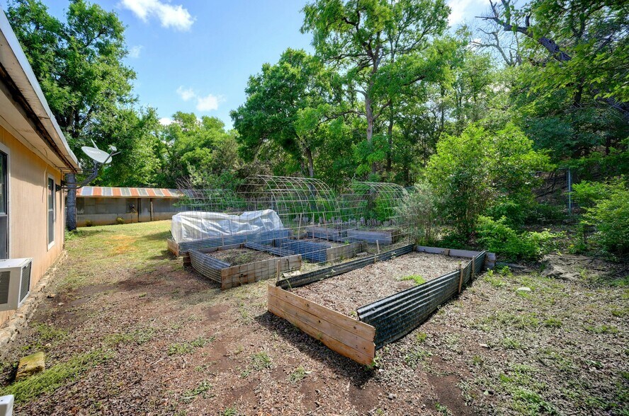 More Photos Of 1137 Loop 163, Blanco Land For Lease