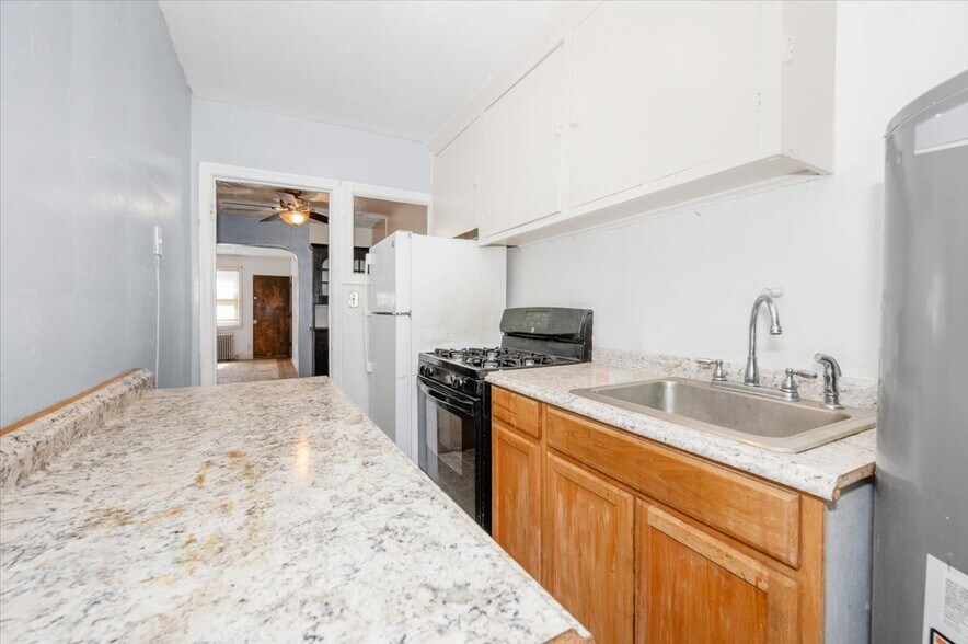 More Photos Of 1010-1012 16TH Street NE, Washington Apartments For Sale
