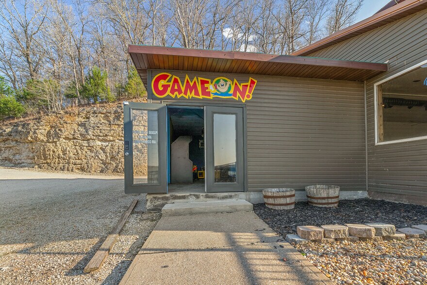 More Photos Of 364 Galley Rd, Camdenton Restaurant For Sale