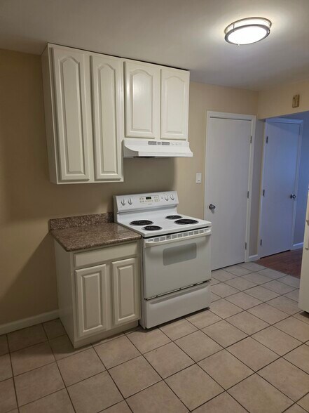 More Photos Of 9716 Mountain Blvd, Oakland Apartments For Sale