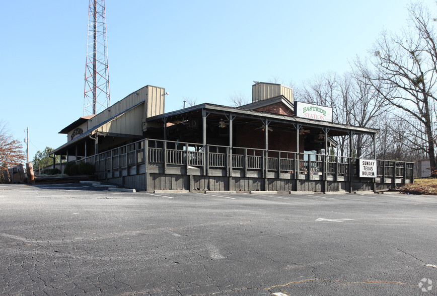 Primary Photo Of 2166 Highpoint Rd, Snellville Freestanding For Sale