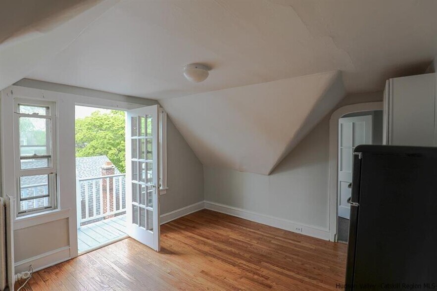 More Photos Of 58 Saint James St, Kingston Apartments For Sale