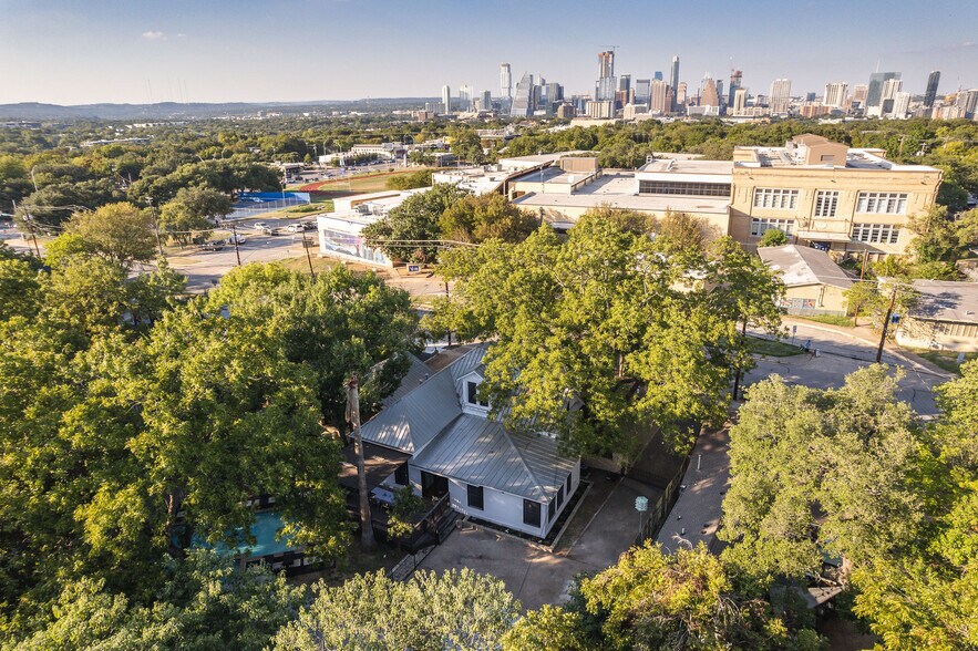 More Photos Of 203 Leland St, Austin Office For Lease