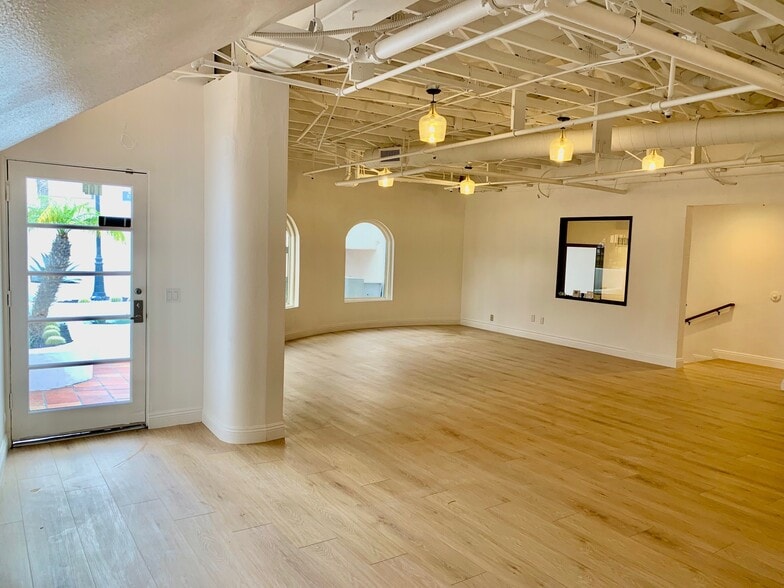 More Photos Of 1401 N El Camino Real, San Clemente Loft Creative Space For Lease