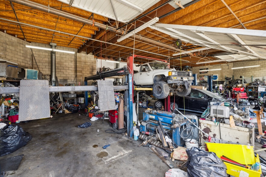 More Photos Of , Santa Ana General Retail For Sale