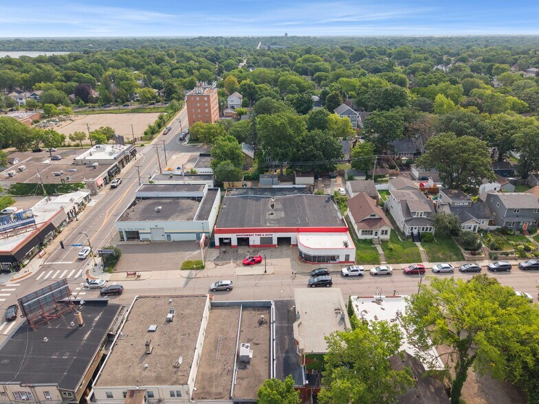 More Photos Of 5009 Xerxes Ave S, Minneapolis Auto Repair For Sale