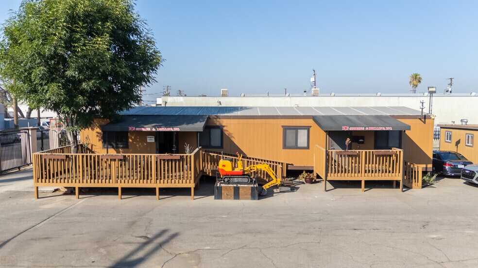 More Photos Of 669 Arroyo St, San Fernando Manufacturing For Sale