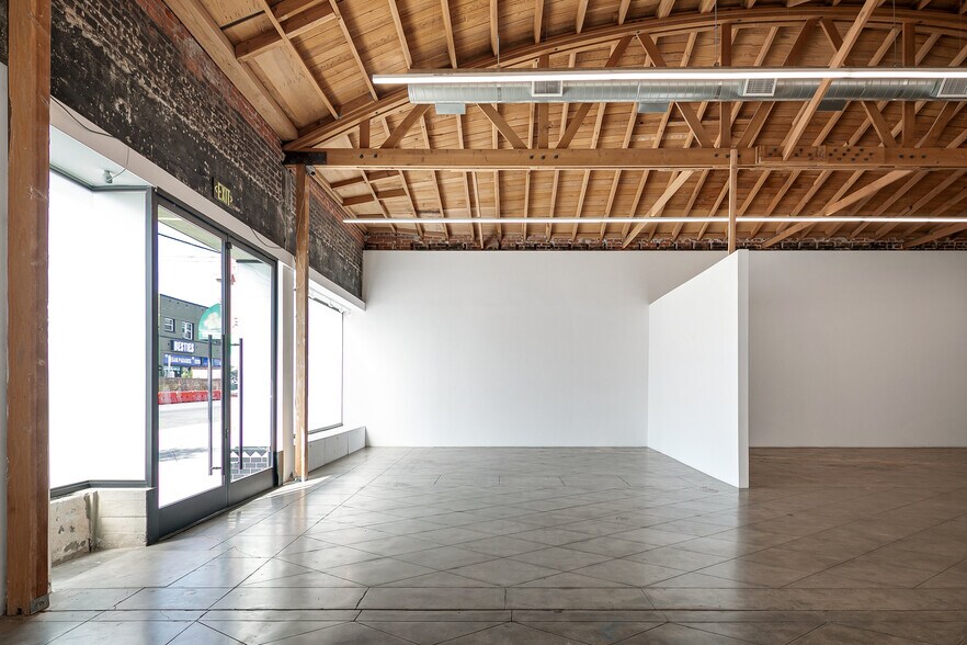 More Photos Of 4859-4851 Fountain Ave, Los Angeles General Retail For Sale